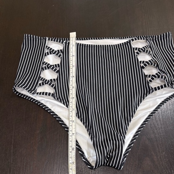 Shade & Shore Black & White Striped High Rise Bikini Batjing Suit Bottoms Size S - Picture 7 of 10